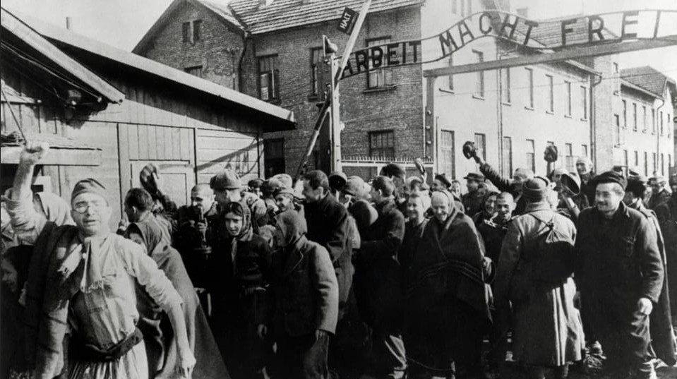 Den røde hær befriede indsatte i Auschwitz-Birkenau